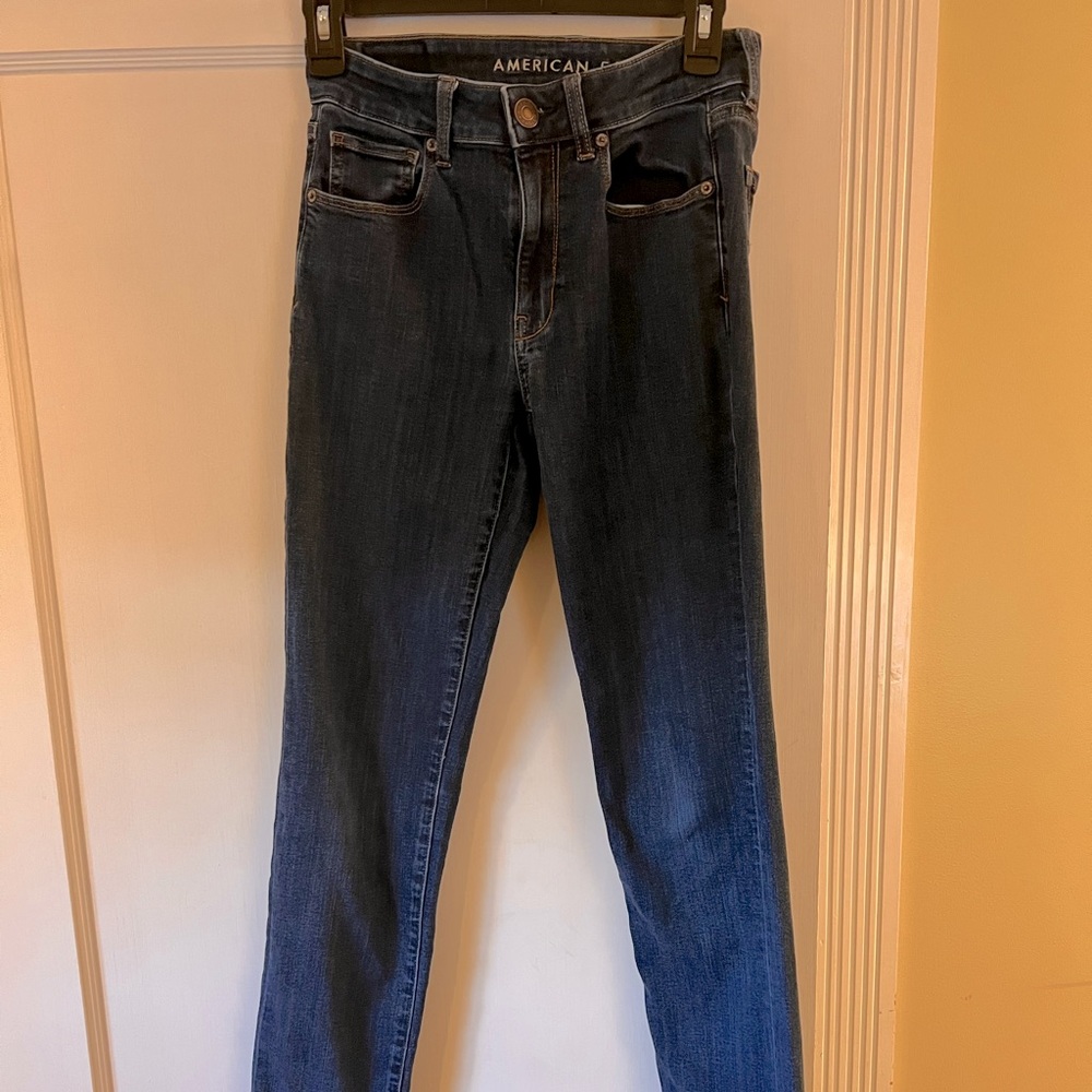 Size 4 American Eagle High Rise Skinny Jeans